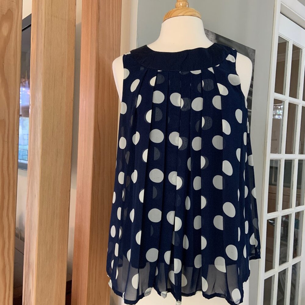 XXI (Forever 21) Navy White Polka Dot Pleated Chiffon Blouse Top M
